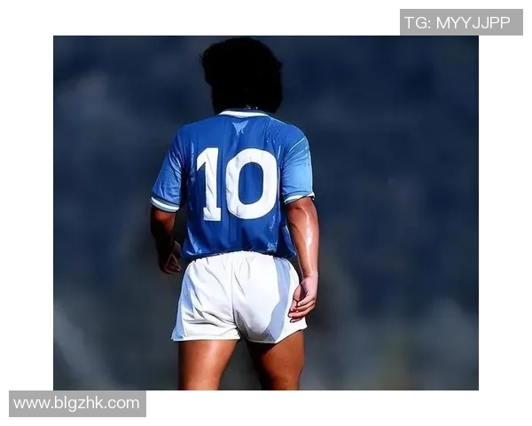 足球历史十大球星排行榜盘点 谁是足坛真正的传奇人物